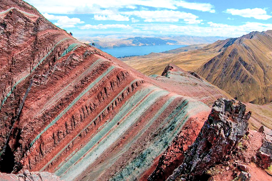 Pallay Punchu Rainbow Mountain