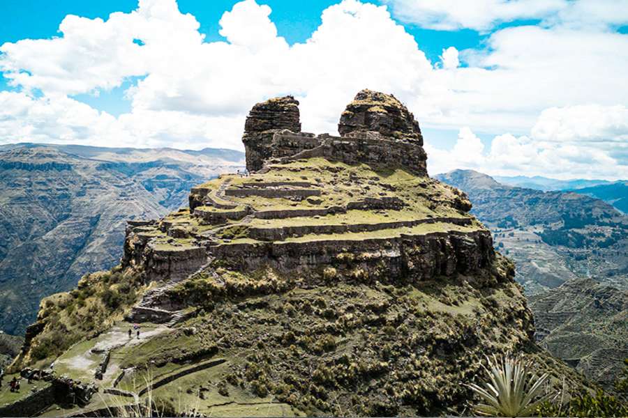 waqrapukara Fortress